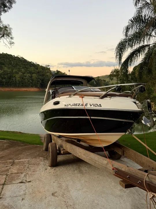 Lancha FS 230 cabinada 2010 - Foto 6