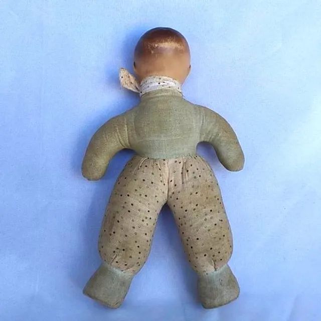 Boneca Antiga da Estrela - Feita em pano com a cabeça em Massa com Chocalho, - Foto 3