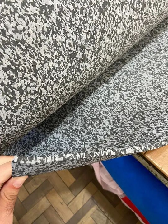 Piso emborrachado anti impacto rubberkap 1L - Foto 3