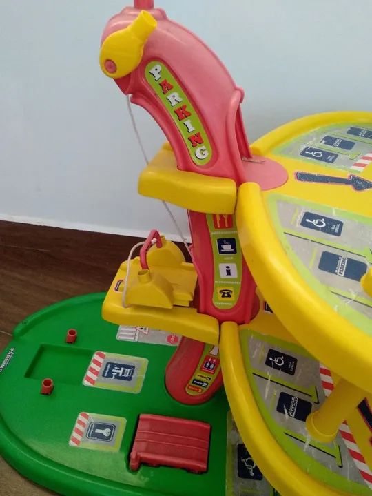 Estacionamento de Brinquedo para Carrinhos - Foto 2