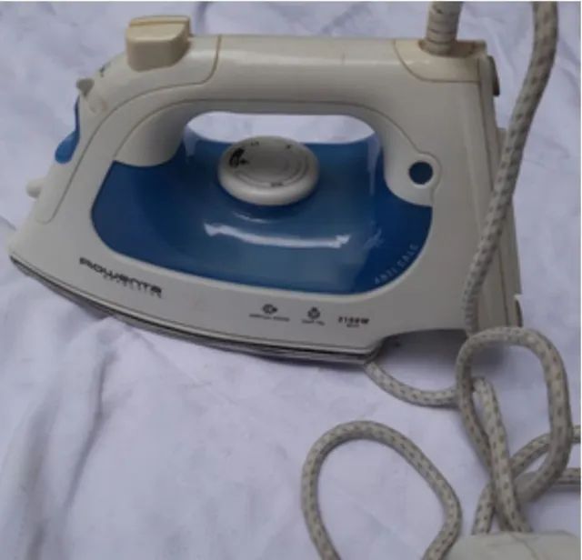 Ferro de passar roupas 