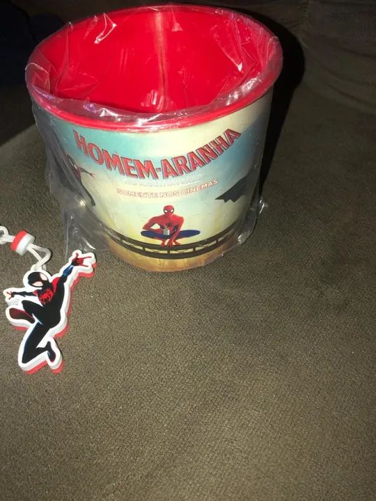 Balde de Pipoca e chaveiro NOVOS Homem aranha! Ideal para presentear - Foto 2