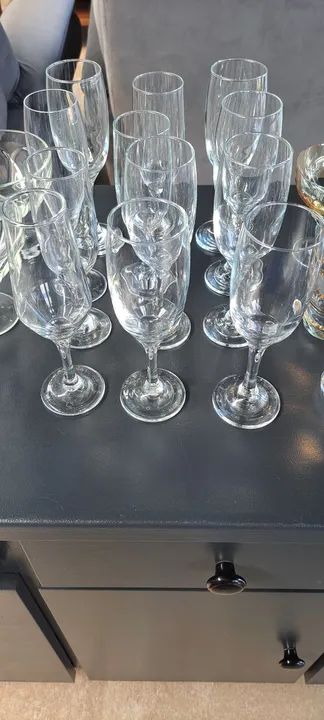 Lote de Taças de Vidro e Cristal - 29 Peças - Foto 4