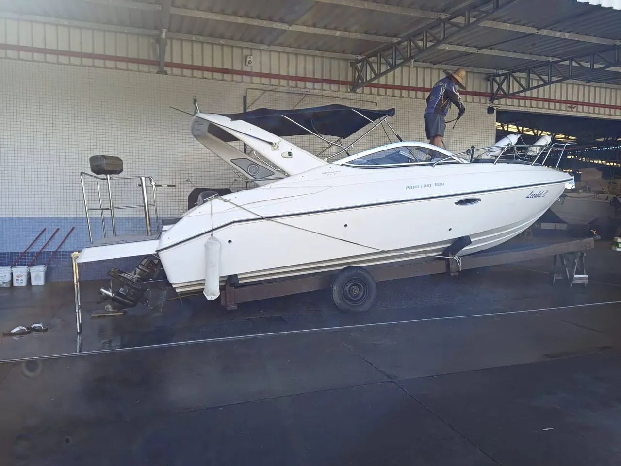 Phantom 260 Ano 2009 x1 Mercruiser 250 HP ñ Focker Triton Armada Cimitarra 