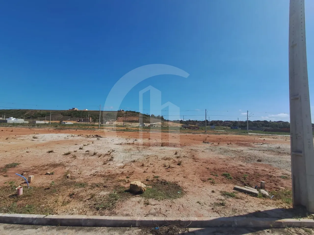 Alugue Terreno em região estratégica no Loteamento Poxim em São Cristovão.