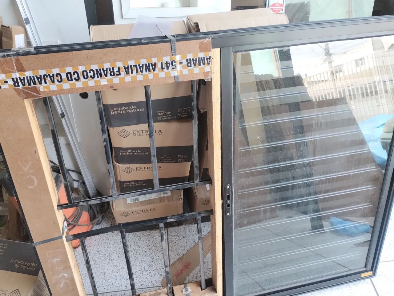 Veneziana 120x100 com grade alumínio preto brimak - Foto 3