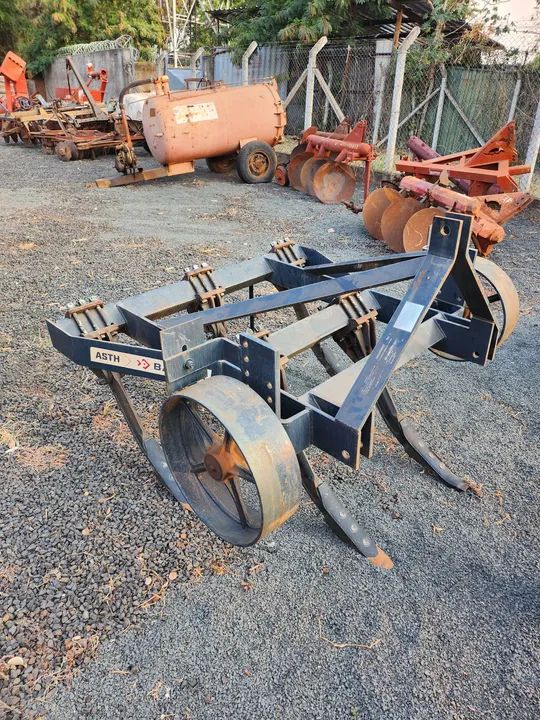 Arado Subsolador 5 hastes BALDAN - Foto 5