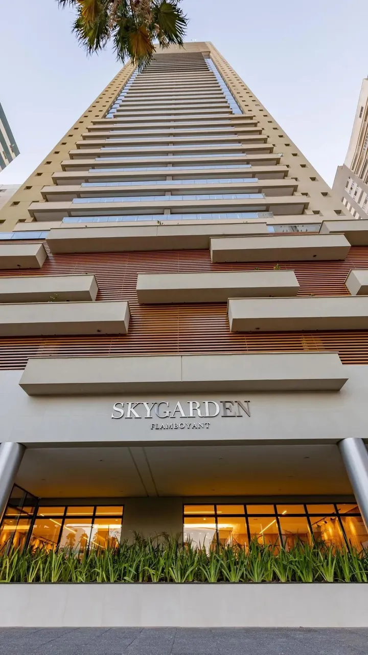 Apartamento com 3 amplas suítes no Jardim Goiás para aluguel