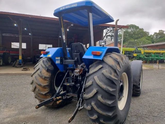 Trator New Holland - NH 7630, Plataformado. Fabricação 2022 - Foto 4