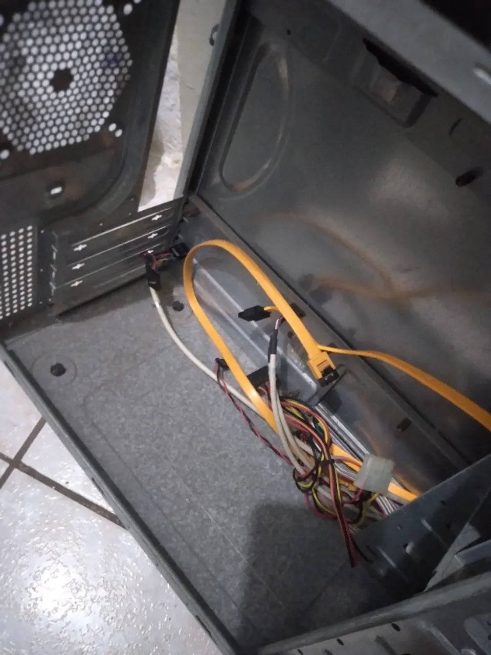 Gabinete para computadores  - Foto 6