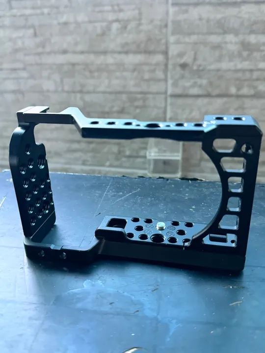 Cage Gaiola de Câmera para Câmeras DSLR e Mirrorless Sony a6500  - Foto 2