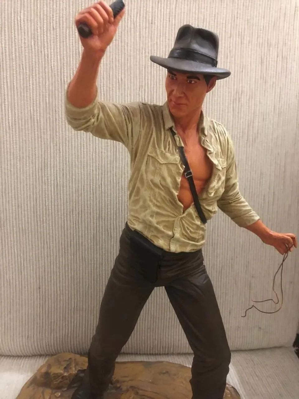Boneco Indiana Jones