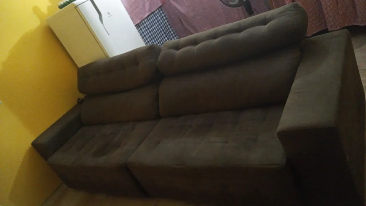 Sofá confortável e aconchegante