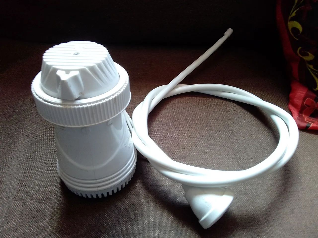 Chuveiro syntex. 220v.   5.500w potência 