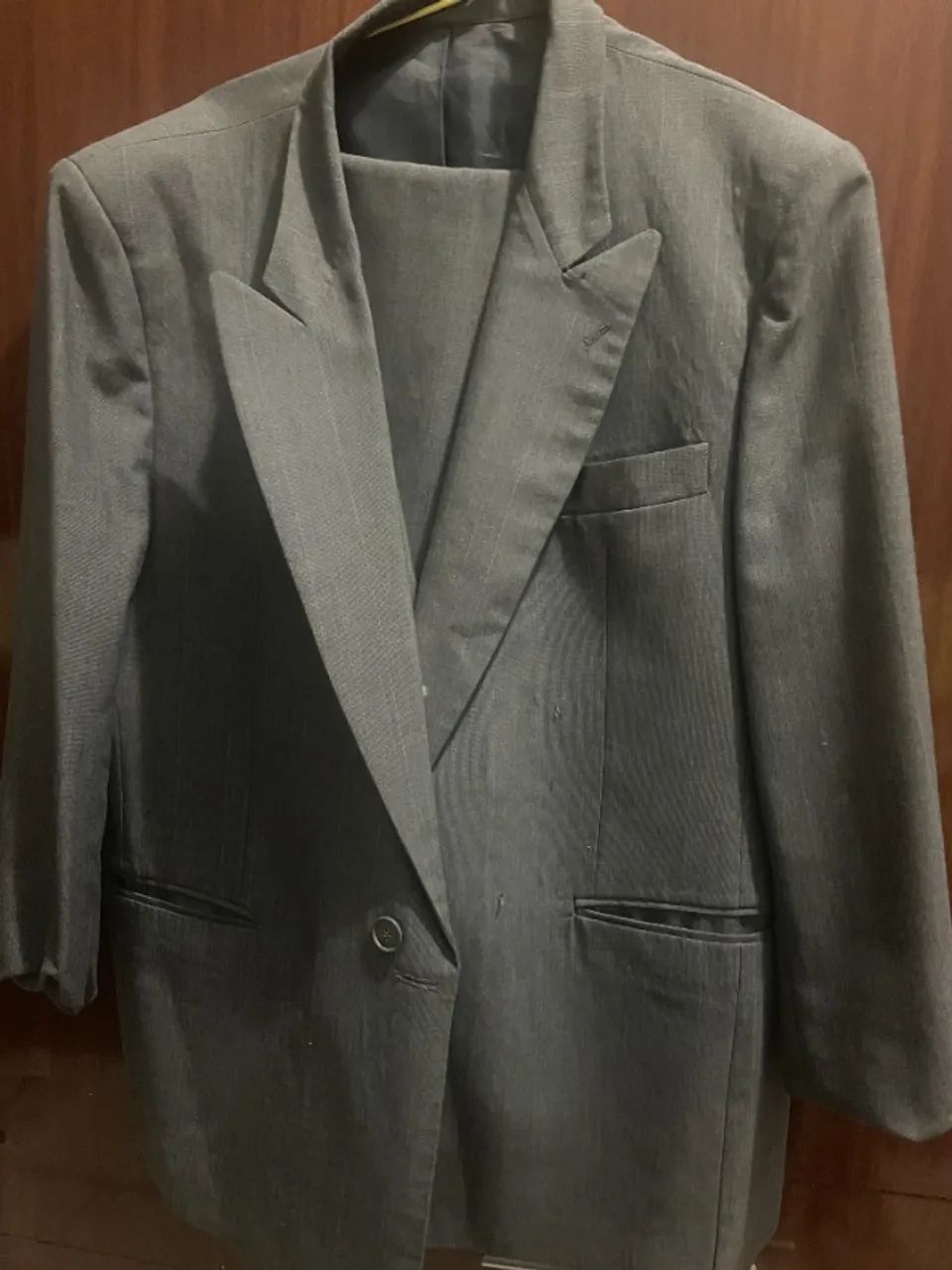 3 TERNOS e 5 CAMISAS - Foto 3