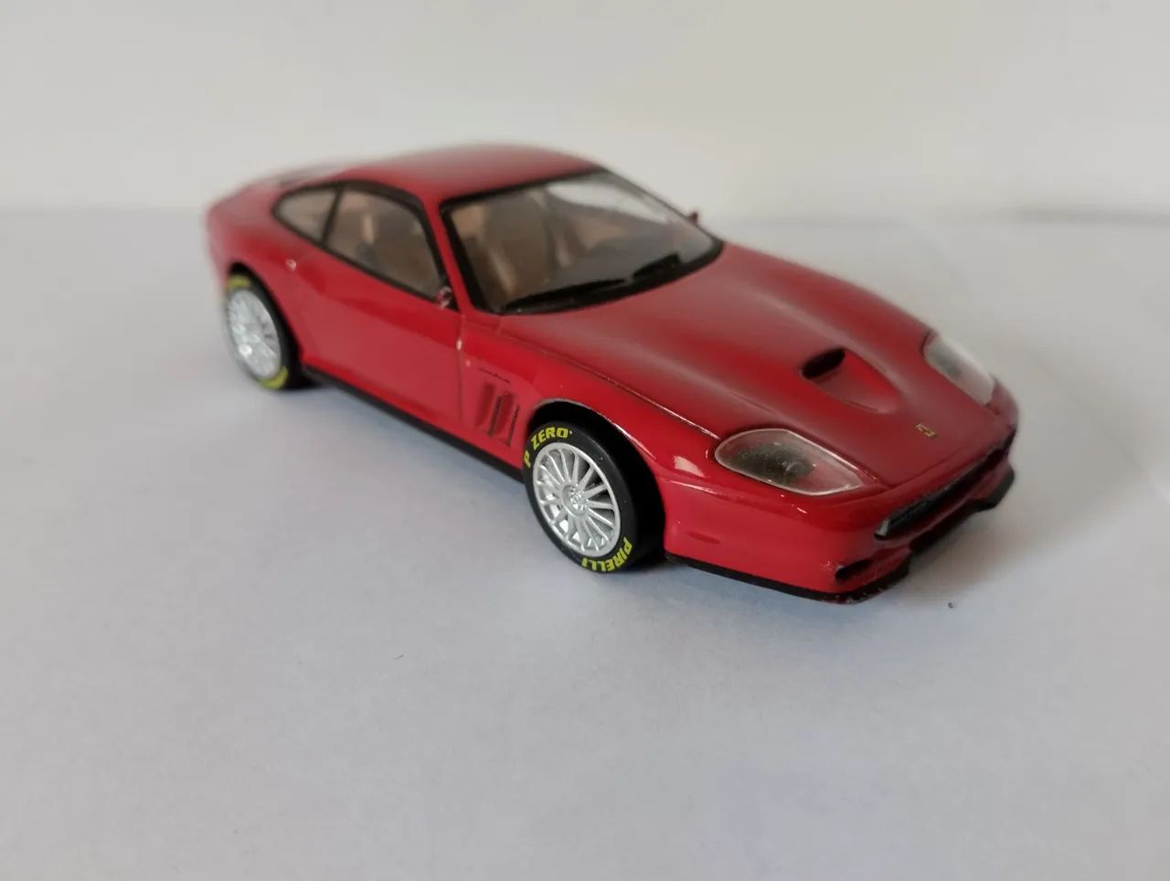 IXO/Eaglemoss - Miniatura Ferrari 550 Maranello  - Foto 4
