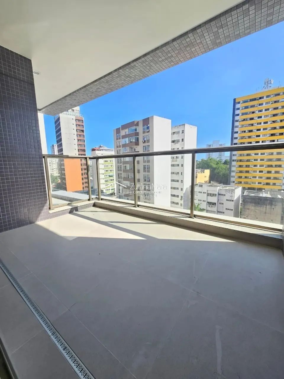 Apartamento à venda na Barra, Salvador-BA: 2 quartos, 2 suítes, 1 vaga de garagem e 59m² d - Foto 2