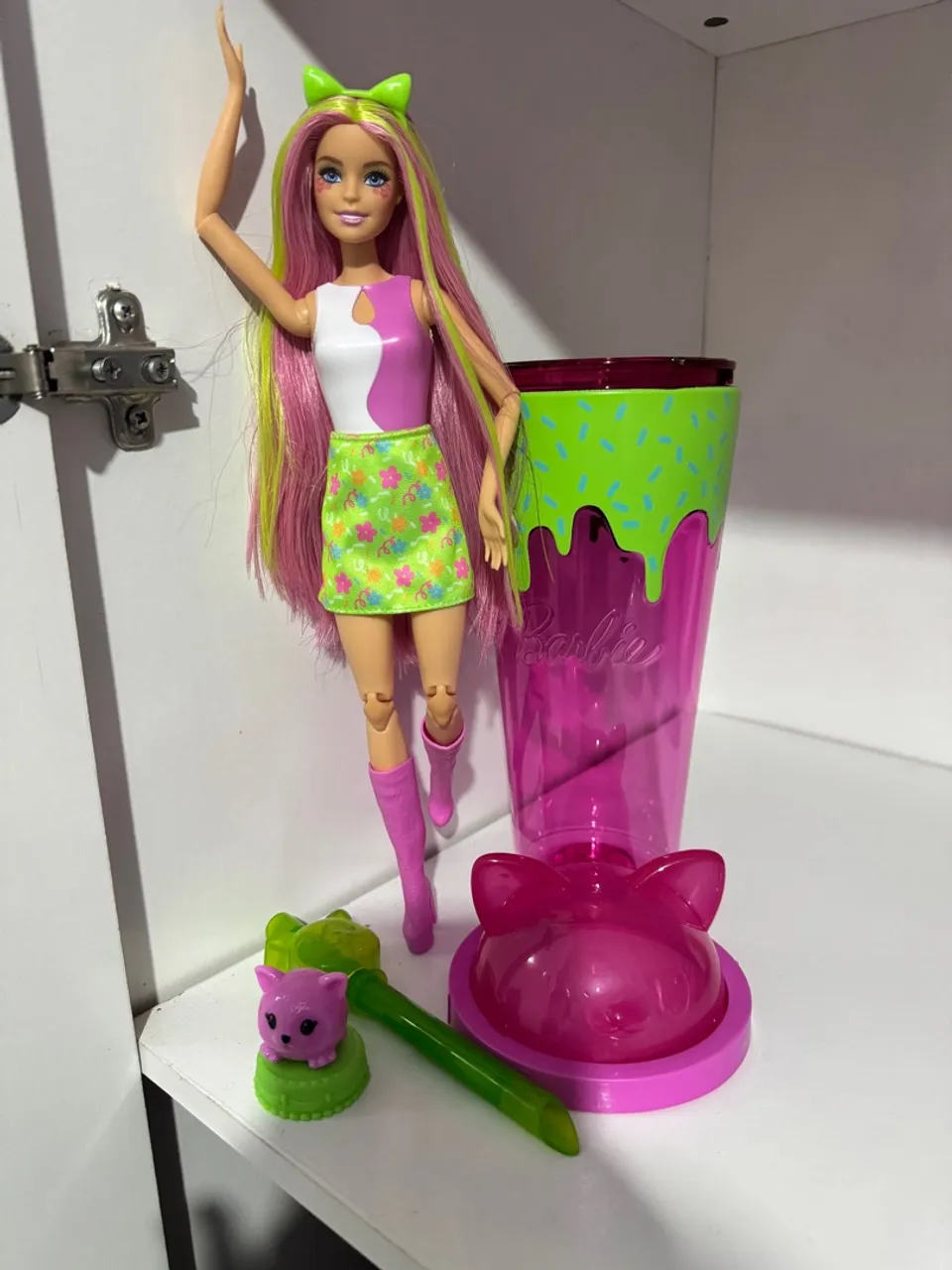Barbie Pop Reveal Gatinho