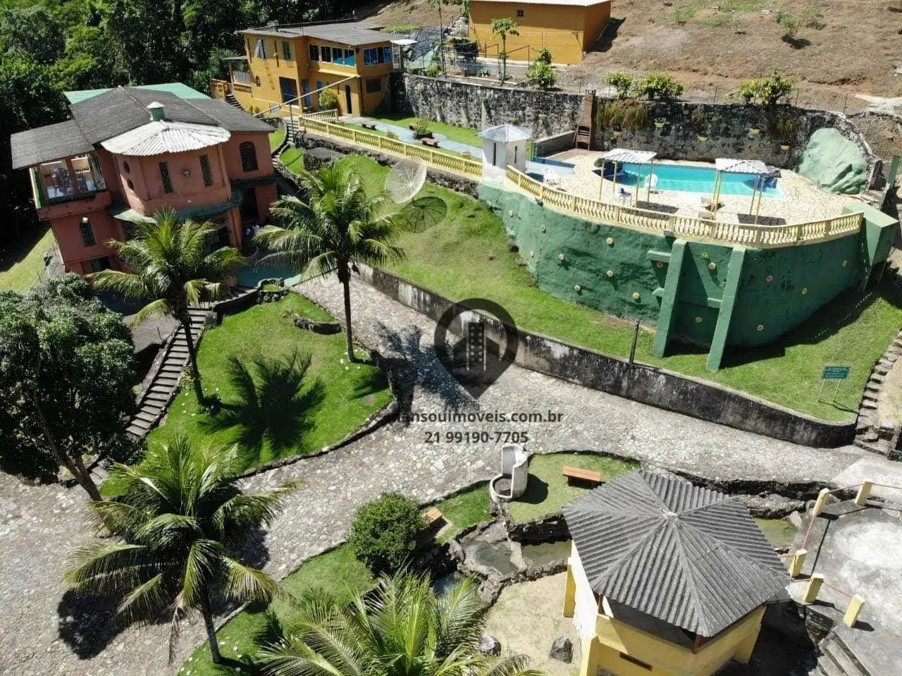 Vende-se Sítio Vale Renascer Estrutura Completa para Eventos e Hospedagem | 130.000 m² | P
