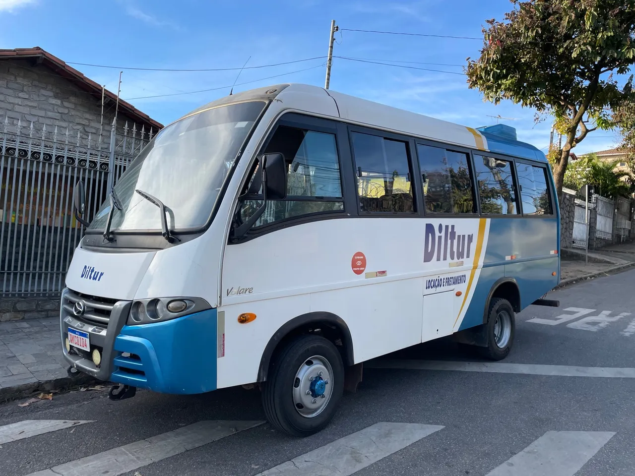 Micro ônibus V8 Volare