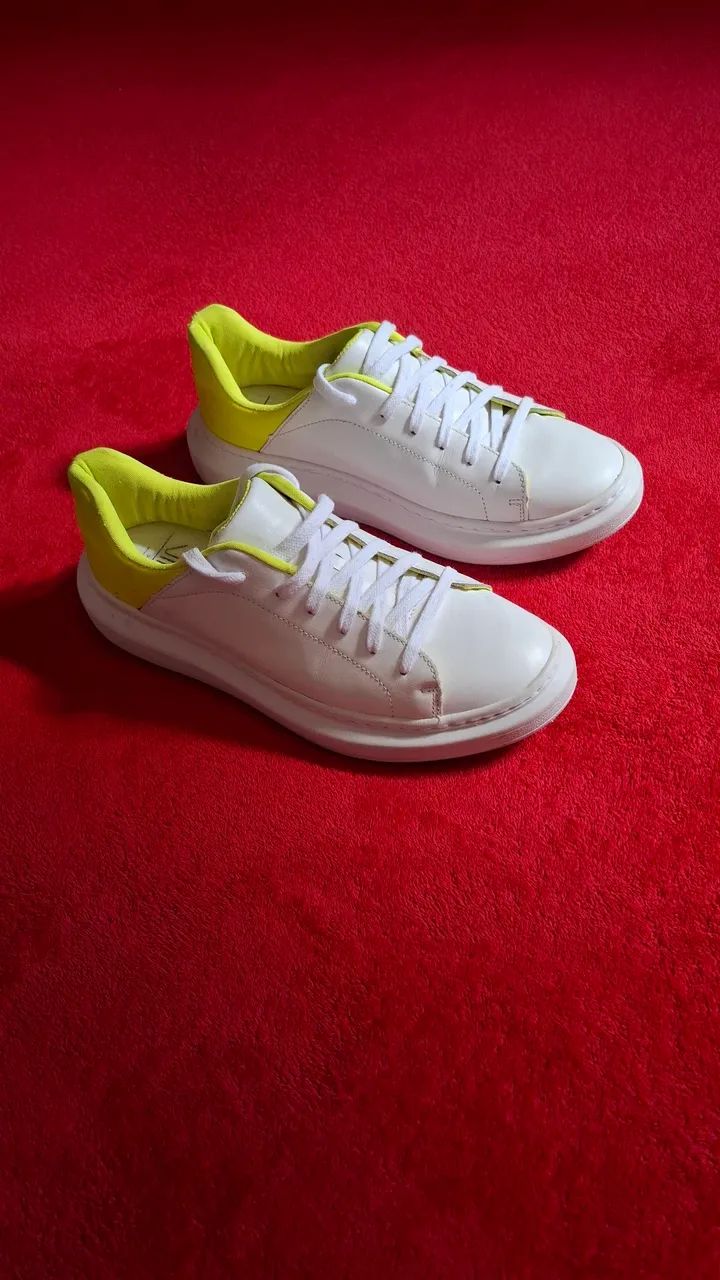 Tênis 38 branco com amarelo neon VIKO  - Foto 2