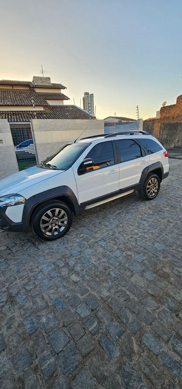 Palio Adventure 1.8 com 44.000km - Foto 4