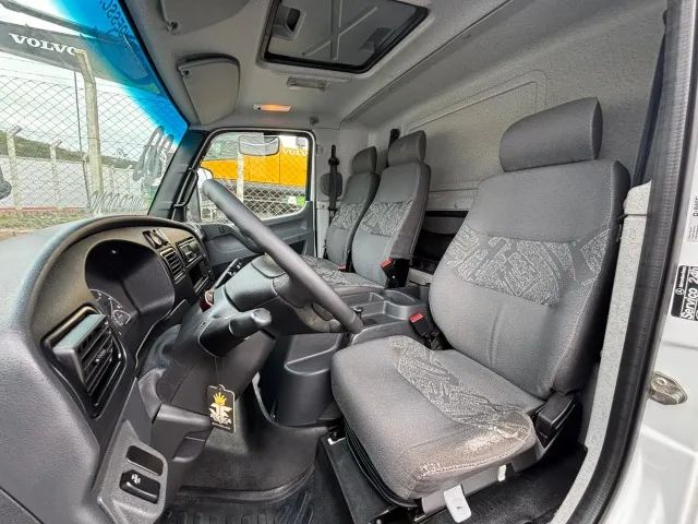 Mercedes-Benz Accelo 1016 Automático - Foto 7