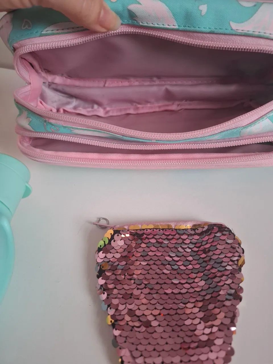 Kit. Estojo, garrafa e nécessaire - Foto 3