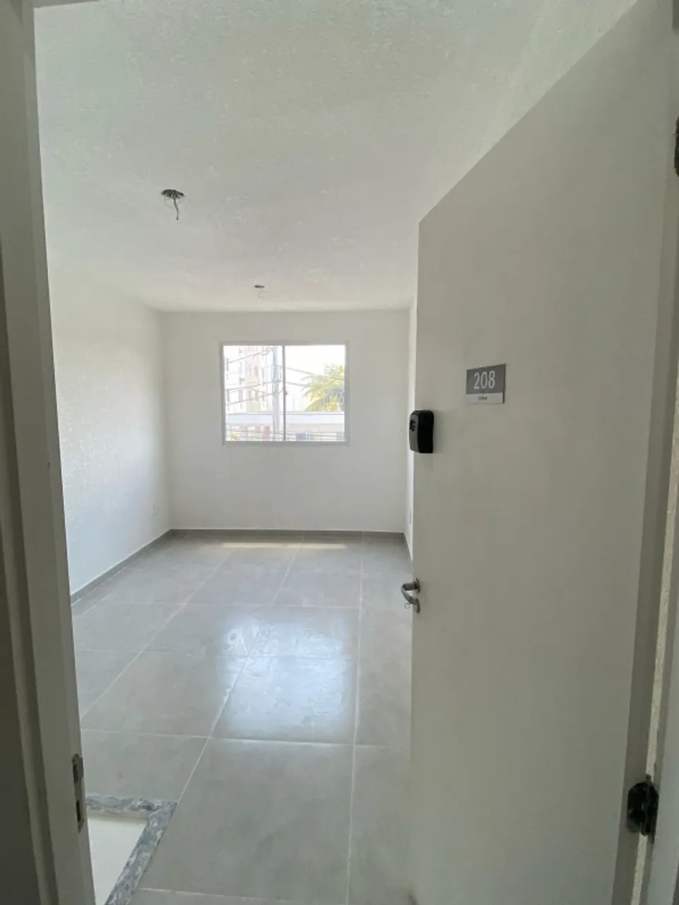 Apartamento à venda em Santa Cruz, Rio de Janeiro - RJ: 2 quartos, 1 banheiro, 45m² no con