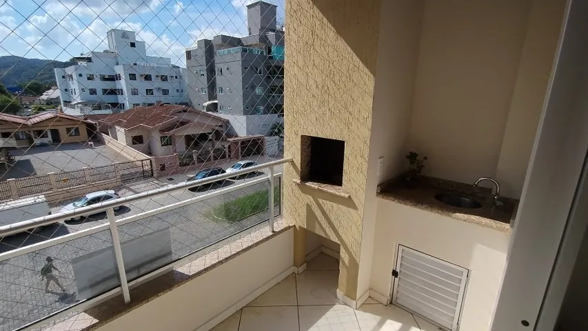 Apartamento com 2 quartos no Jardim Maluche. Centro 2