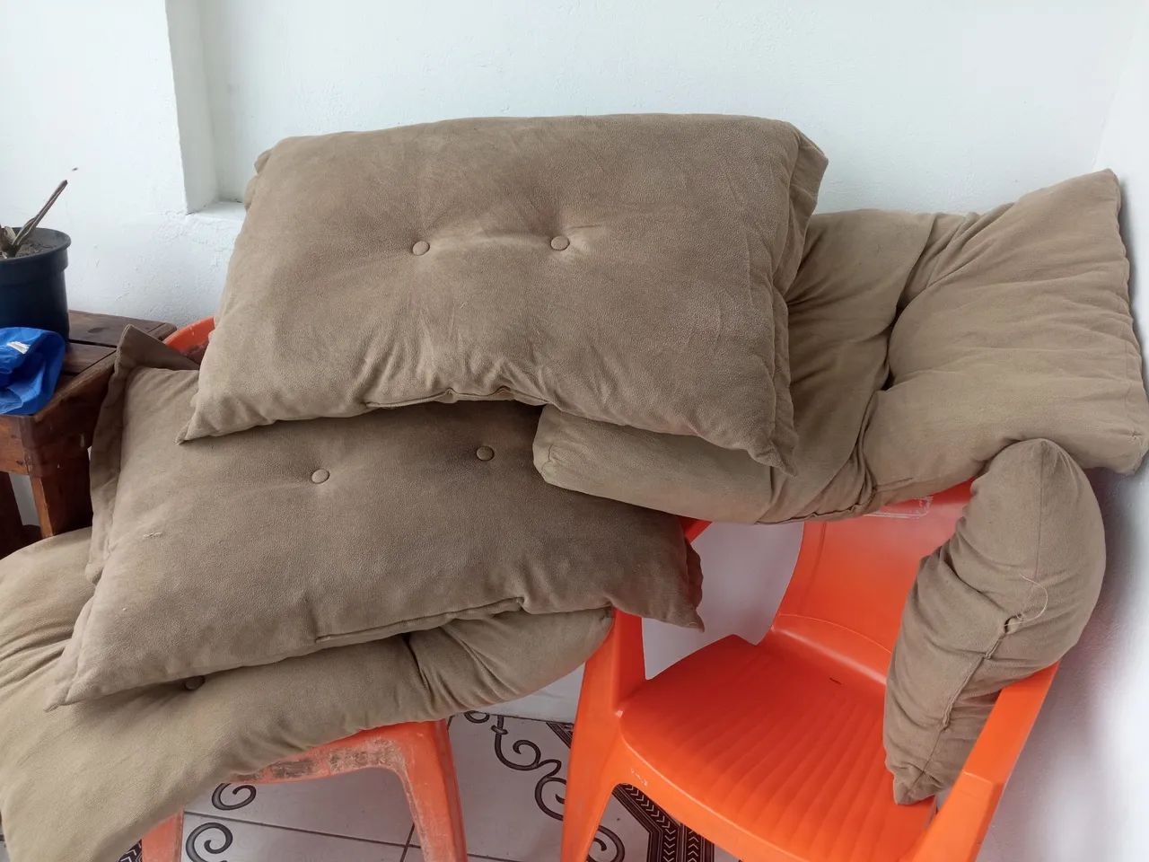 2 Sofá de 2 lugares ! Sendo um retrátil bem conversando 1 ano de uso  - Foto 5