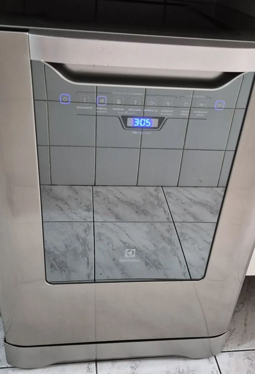 Lava-louças Electrolux 14 serviços 