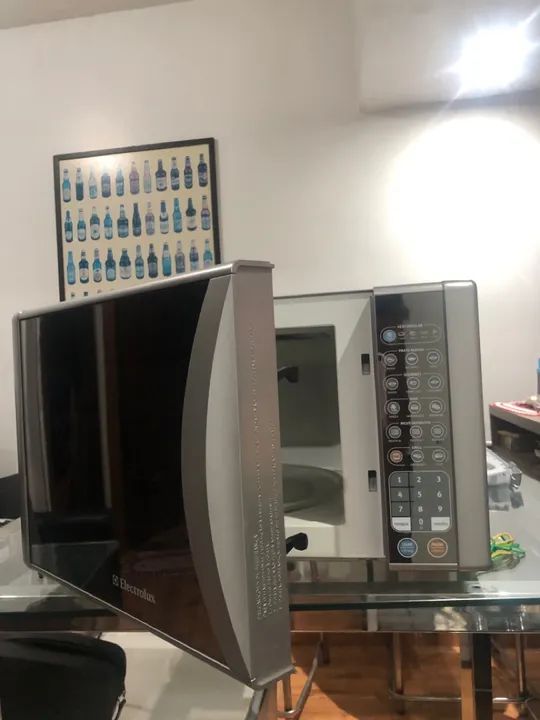 Microondas Electrolux grill prateado  - Foto 6
