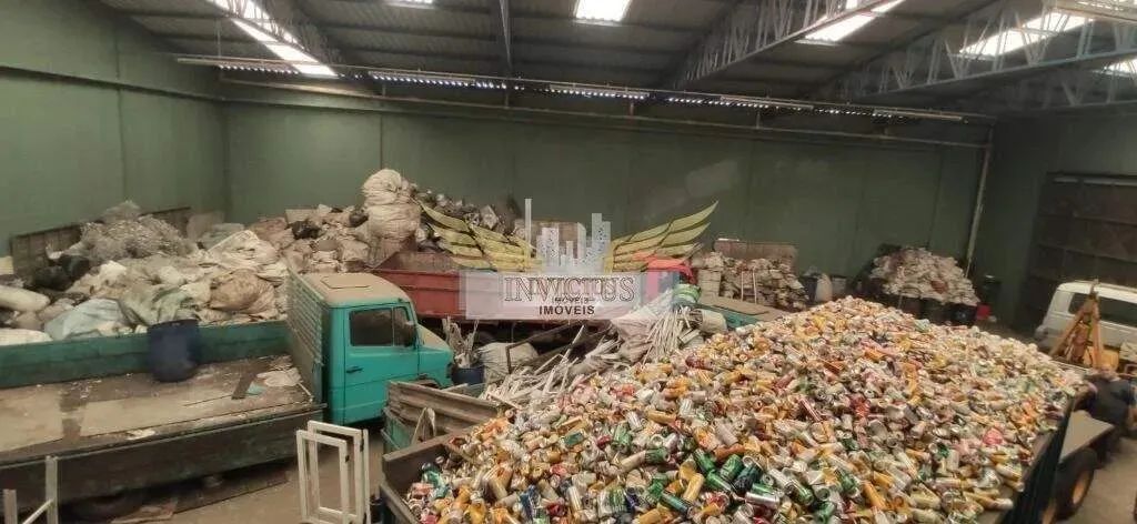 Galpão Industrial para Comprar, 730m² - Capuava, Mauá/SP.