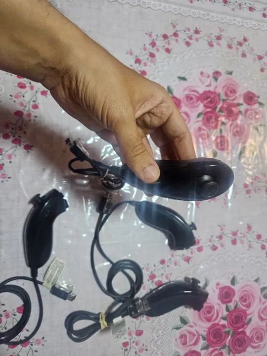 nunchuck controle valor individual  - Foto 3