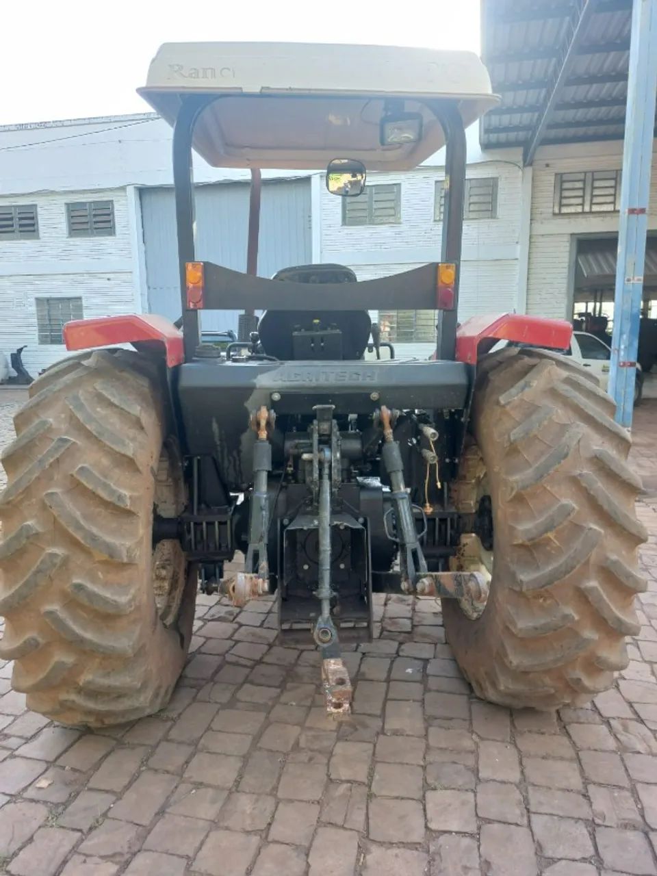 TRATOR AGRÍCOLA, MARCA YAMMAR, MODELO 1175 - ANO 2013 - Foto 4
