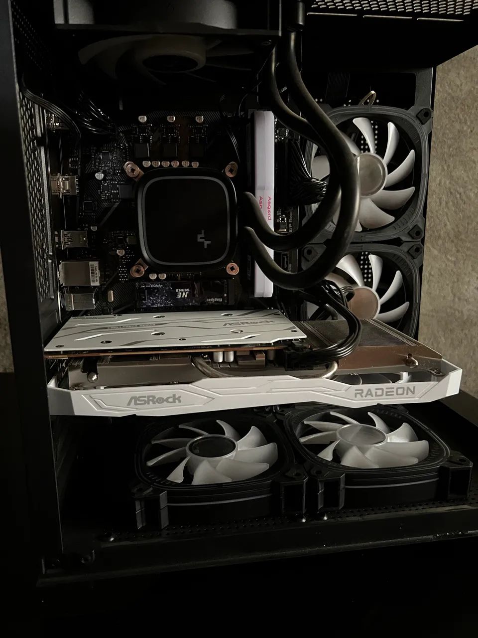 PC Gamer64208795236353120