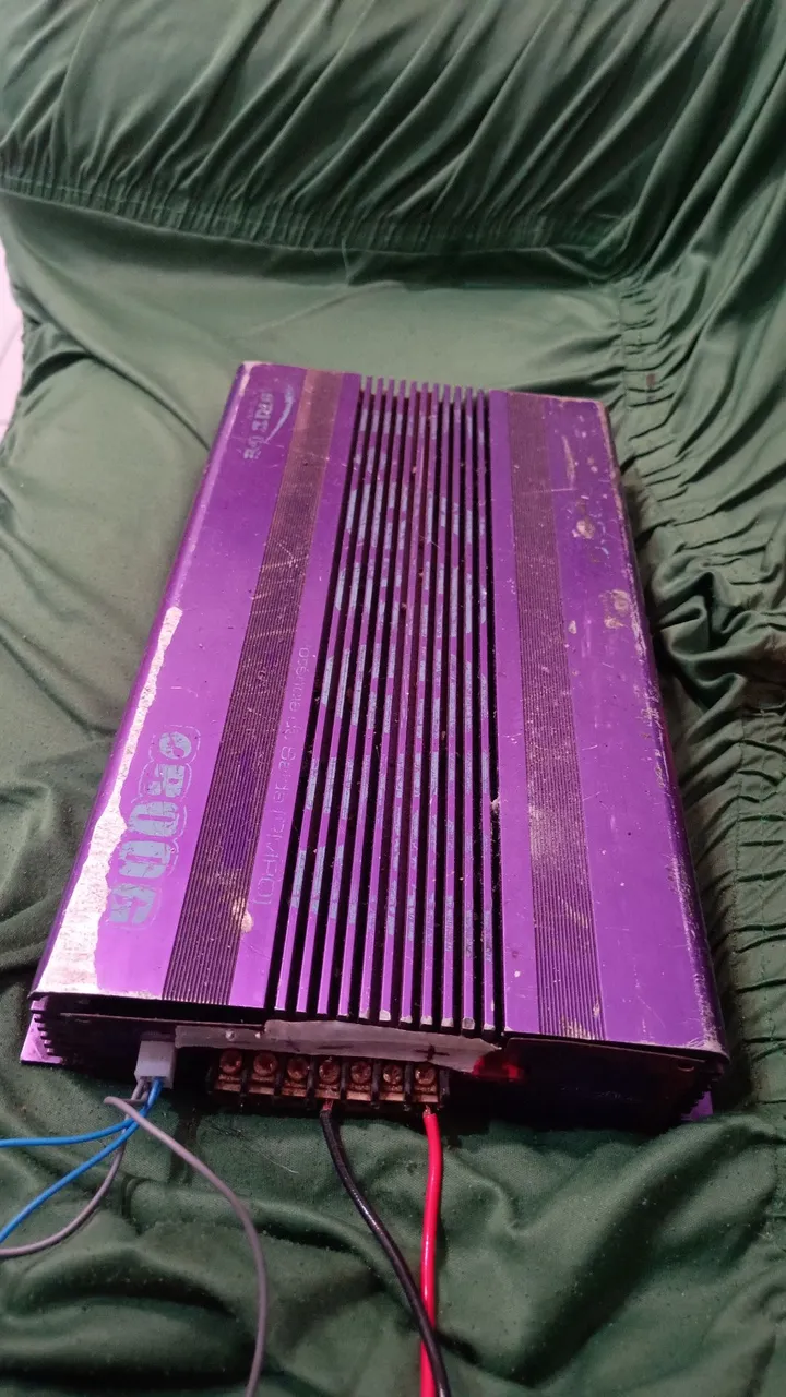 Amplificador de áudio para carro