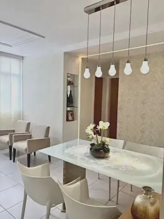 Lindo Apartamento Mobiliado 2/4 Suíte + Quarto De Serviço - Capim Macio