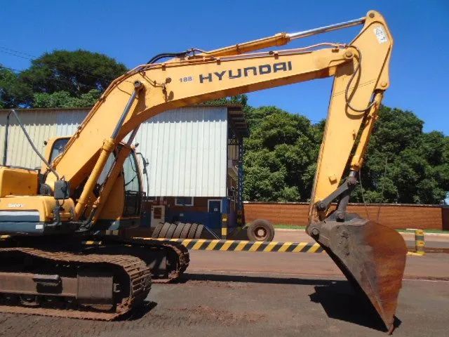 Escavadeira Hyundai - Foto 2