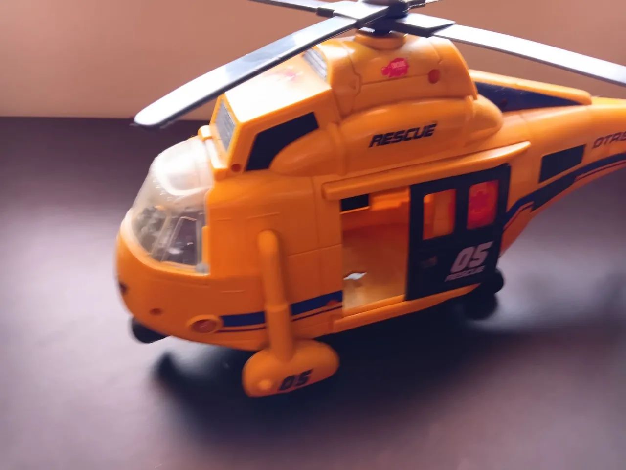 Helicóptero de resgate  - Foto 3