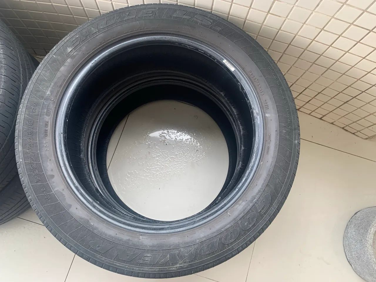 Pneus 225/55 R18 Goodyear usado - Foto 3