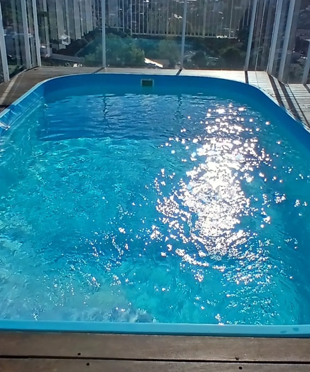 Limpeza de piscina e tratamento químico. Contato * Giovani.