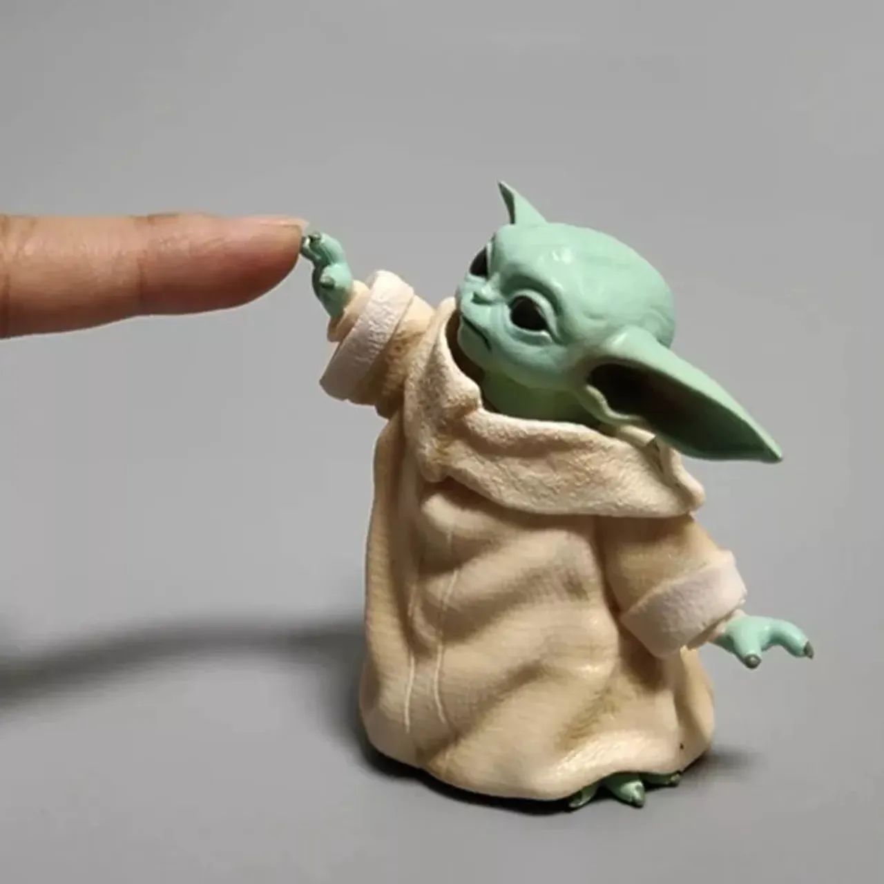 Boneco Baby Yoda - The Mandalorian - Foto 3