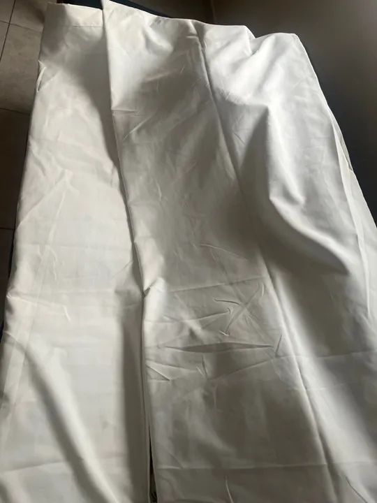 Cortinas Off-White com Ilhós - Foto 4