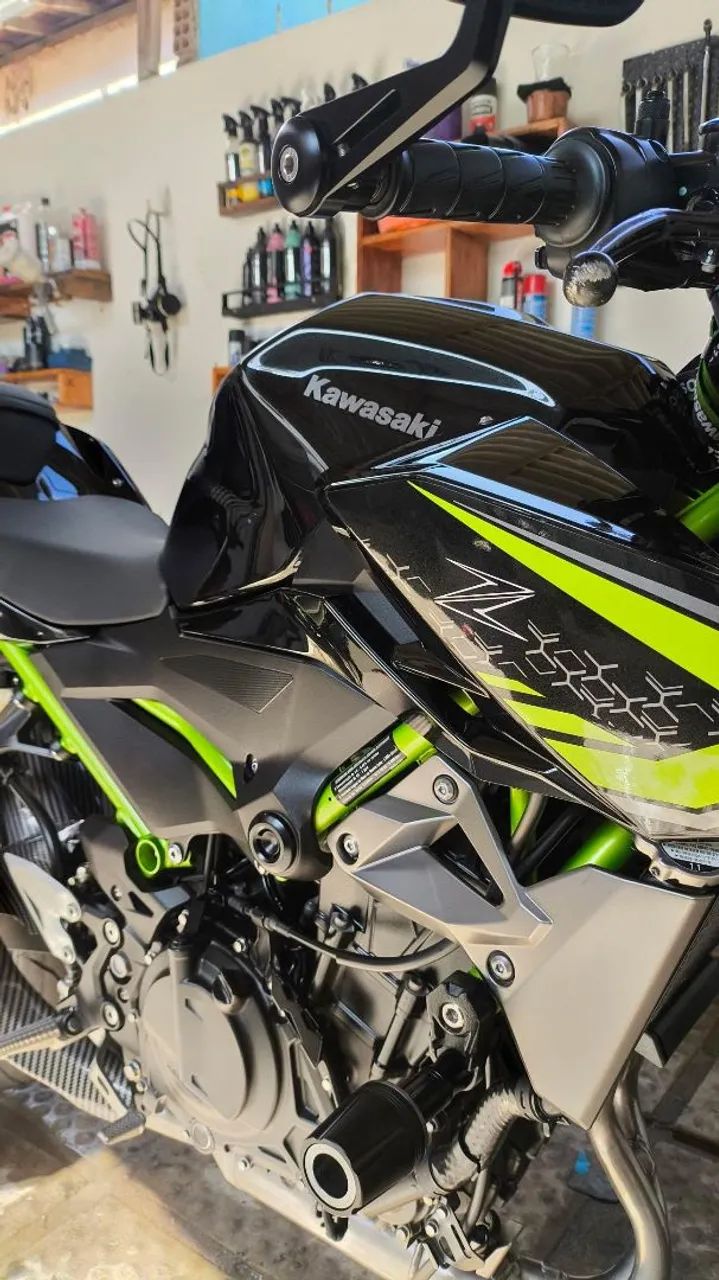 Kawasaki Z400 - SE - Impecável! 