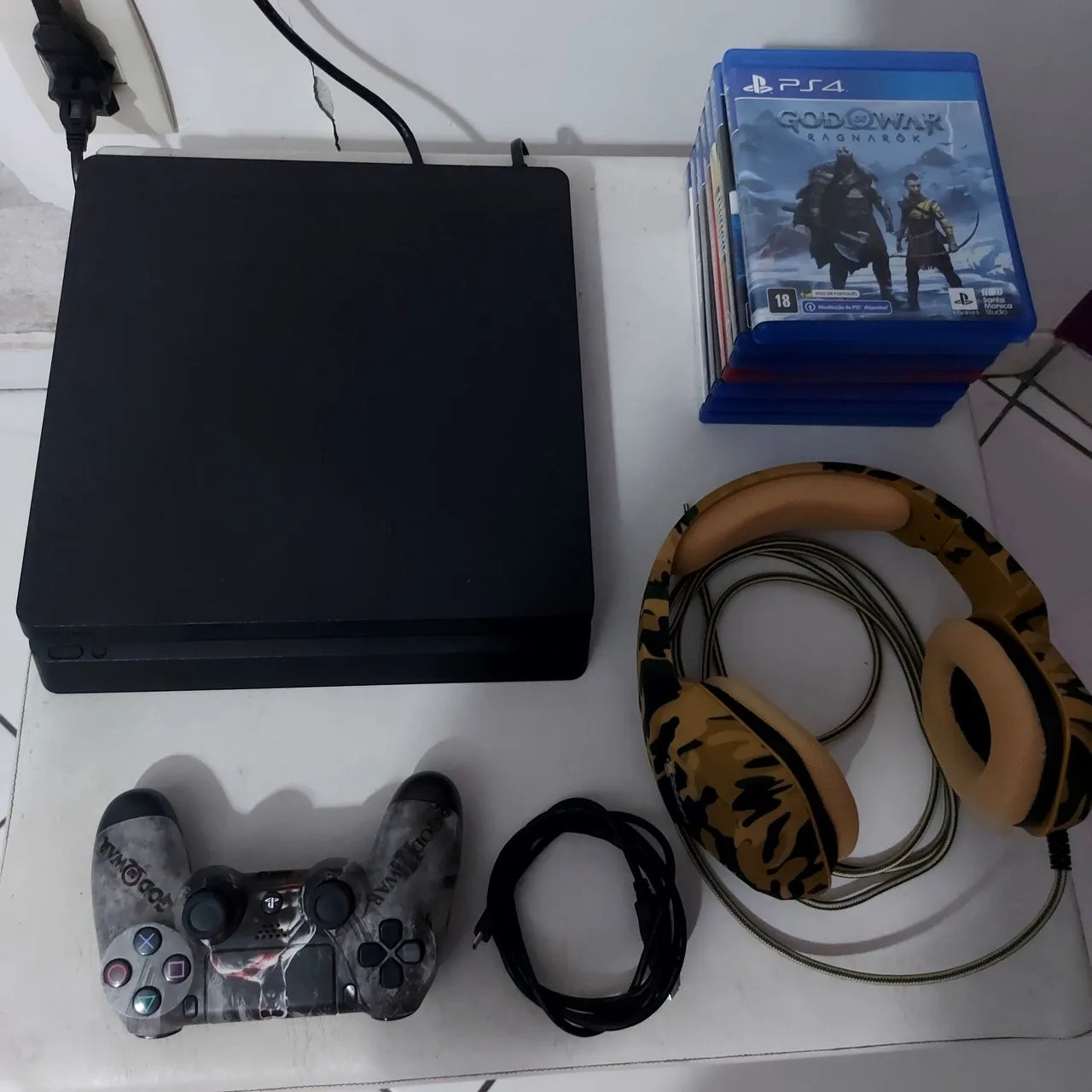 PS4 Slim 500gb + Jogos