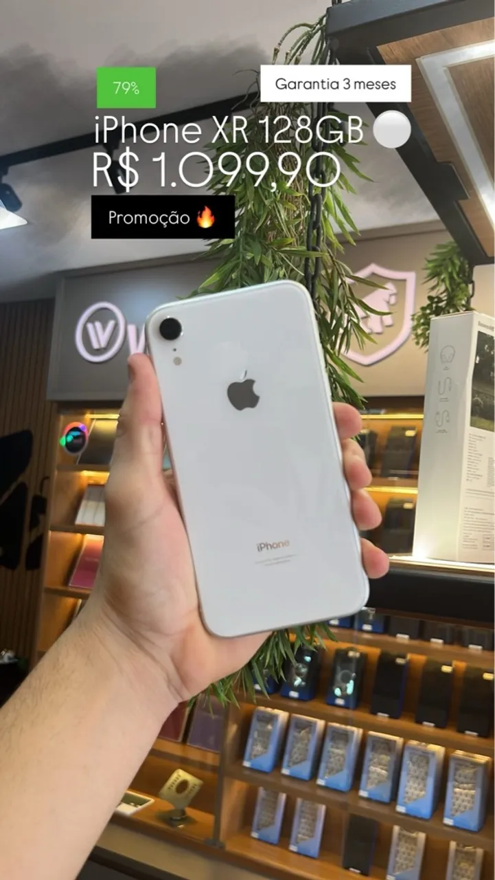 iPhone XR 128GB Branco 76%