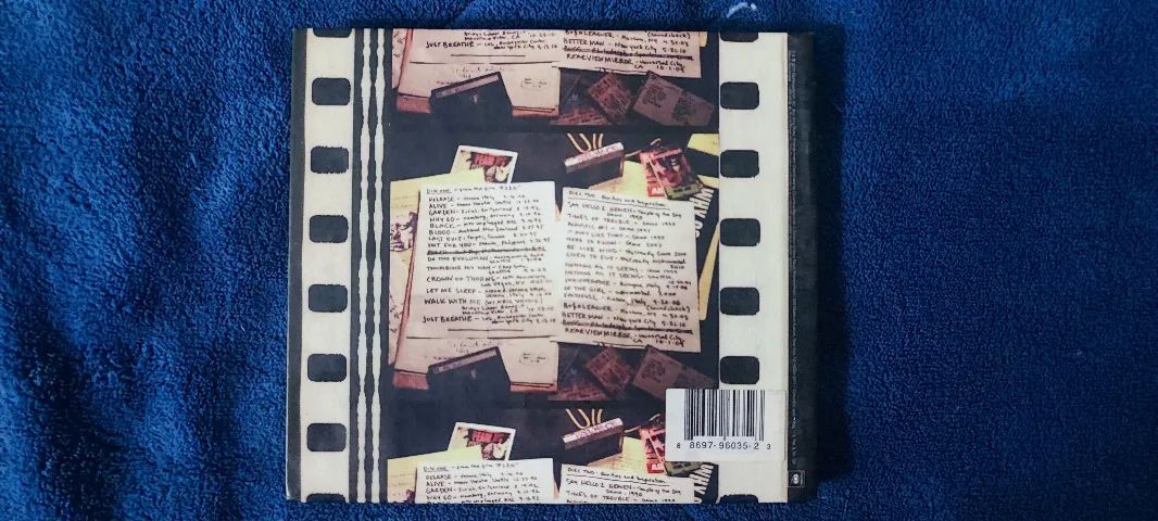 CD Pearl Jam - PJ20 (Twenty) (2 CD) (Digibook) (Importado) - Foto 2
