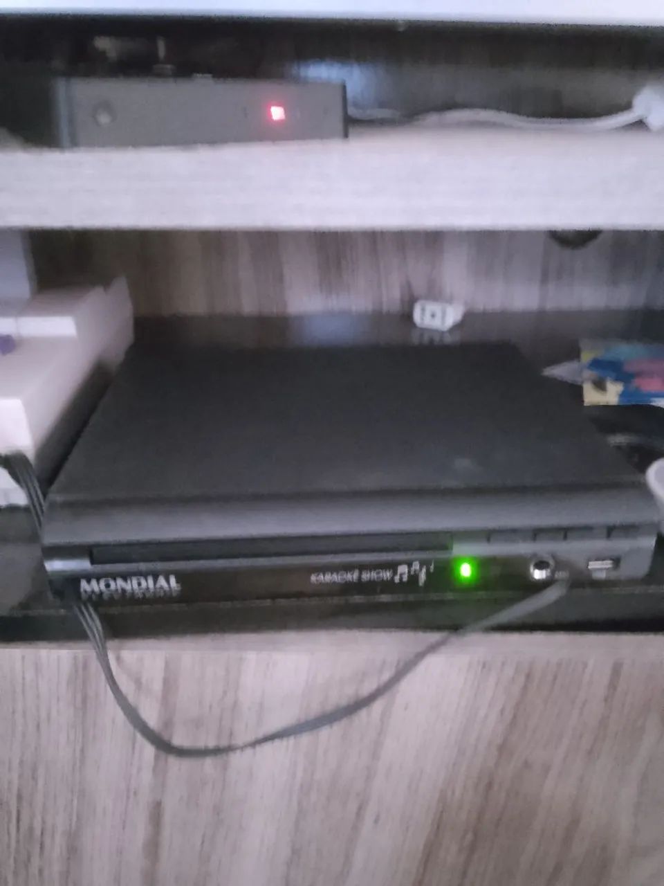 Aparelho de DVD mais 40 filmes 